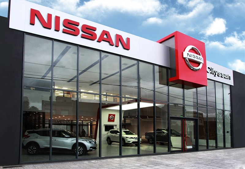 Nissan reabre su red concesionarios